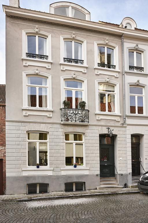 Maison Sint Niklaas Bed & Breakfast 3*